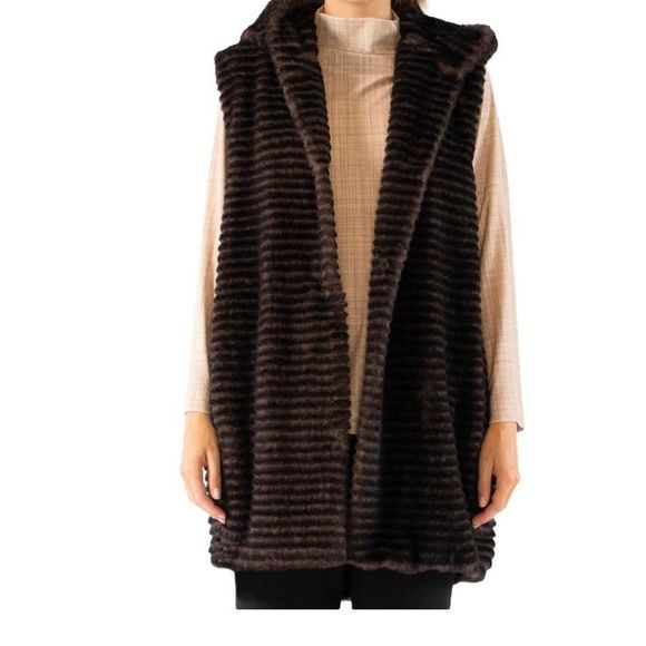 Capote Sleeveless Faux Fur Coat
